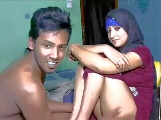 arab Pakistani Lovers Fuck in Hotel For full video spetty.link/UVh8YD babe Xxx Movie